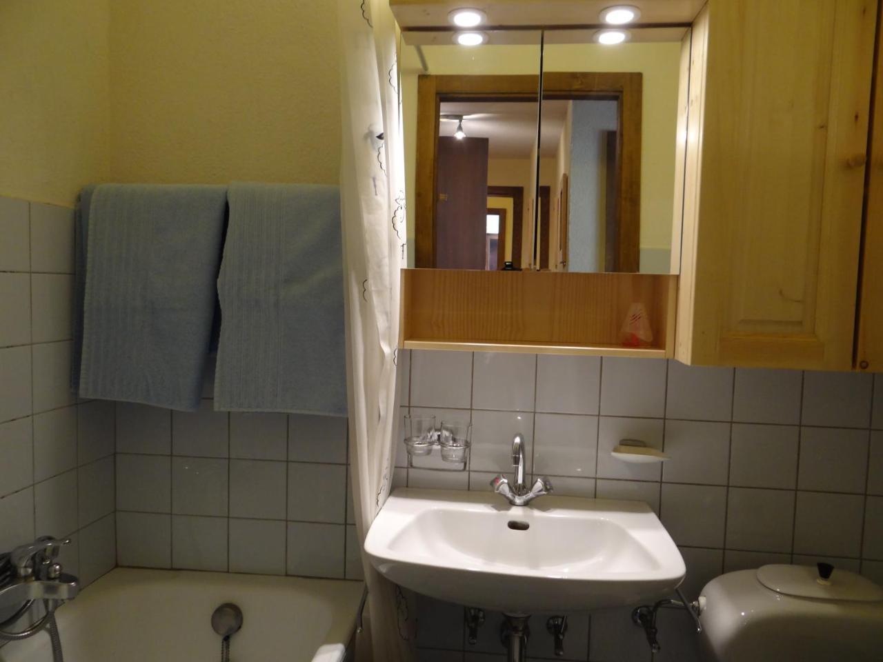Arolles 303 Apartment อาโรลลา ภายนอก รูปภาพ